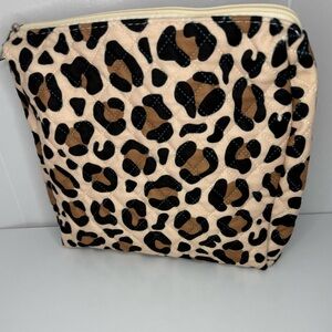 🐆 Leopard Cosmetic Pouch 🐆